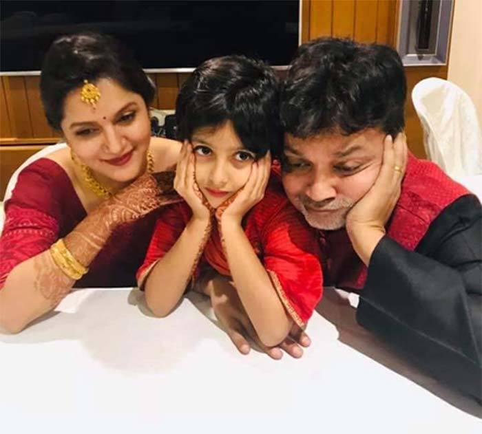 বিয়ে করলেন সৃজিত-মিথিলা, জেনেভায় মধুচন্দ্রিমা বিয়ে করলেন সৃজিত-মিথিলা, জেনেভায় মধুচন্দ্রিমা