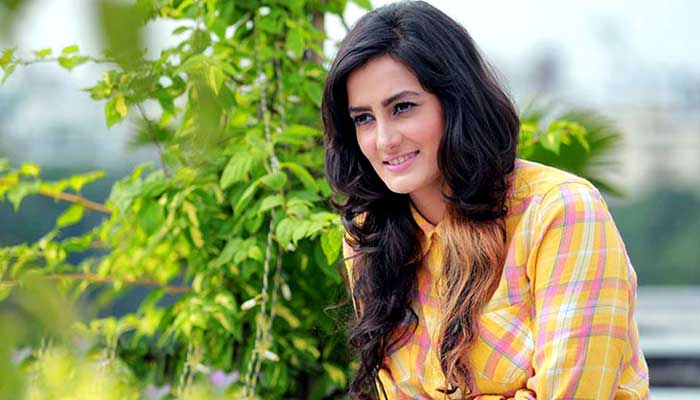 আমি ব্যক্তিজীবন নিয়ে তৃপ্ত নই: অপর্ণা ঘোষ আমি ব্যক্তিজীবন নিয়ে তৃপ্ত নই: অপর্ণা ঘোষ