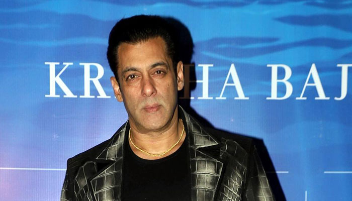 'বিগ বসে' থাকছেন না সালমান? 'বিগ বসে' থাকছেন না সালমান?