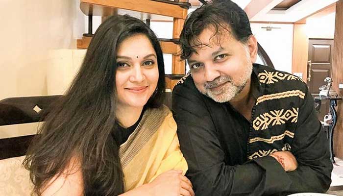 ‘খোদার কসম জান, আমি ভালোবেসেছি তোমায়’ ‘খোদার কসম জান, আমি ভালোবেসেছি তোমায়’
