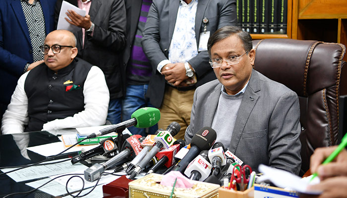 নুর বহিরাগত নিয়ে ডাকসুতে কেন: তথ্যমন্ত্রী