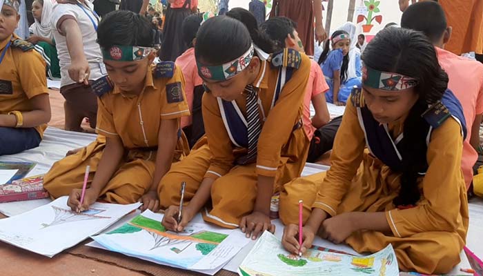গাজীপুরে যুবলীগের চিত্রাঙ্কন প্রতিযোগিতায় সাড়ে ৩শ শিক্ষার্থী