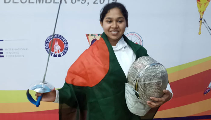 জন্মদিনে স্বর্ণ জিতলেন ফাতেমা