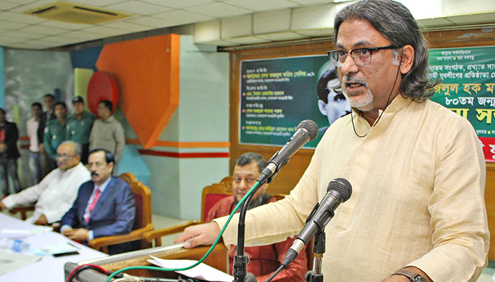বাবার জন্মদিনের অনুষ্ঠানে কাঁদলেন যুবলীগ চেয়ারম্যান শেখ পরশ