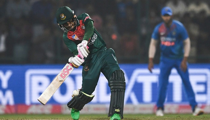 আইপিএল নিলাম থেকে নাম প্রত্যাহার মুশফিকের