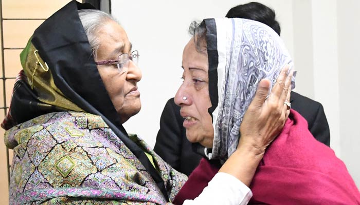 সৈয়দ মুয়াজ্জেম আলীর মরদেহ দেখতে সিএমএইচে প্রধানমন্ত্রী