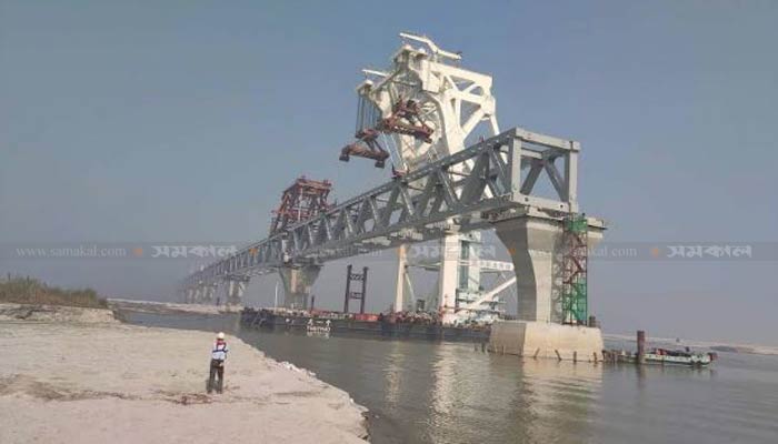 বসলো পদ্মা সেতুর ২০তম স্প্যান, ৩ কিলোমিটার দৃশ্যমান