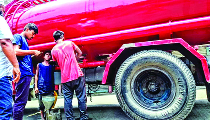 সিদ্ধিরগঞ্জে মাসে কোটি কোটি টাকার জ্বালানি তেল চুরি