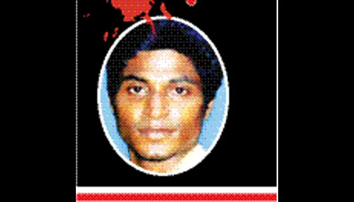 দণ্ডিতরা প্রকাশ্যে পুলিশ পায় না!