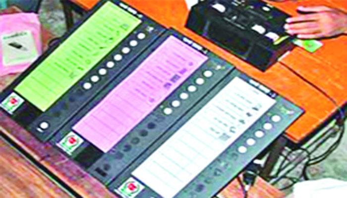 ইসির ভরসা ইভিএমেই