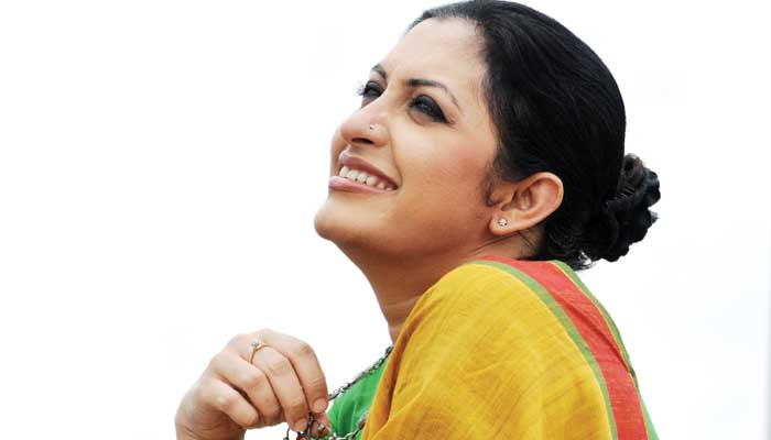 বিপাশার অনেক রং