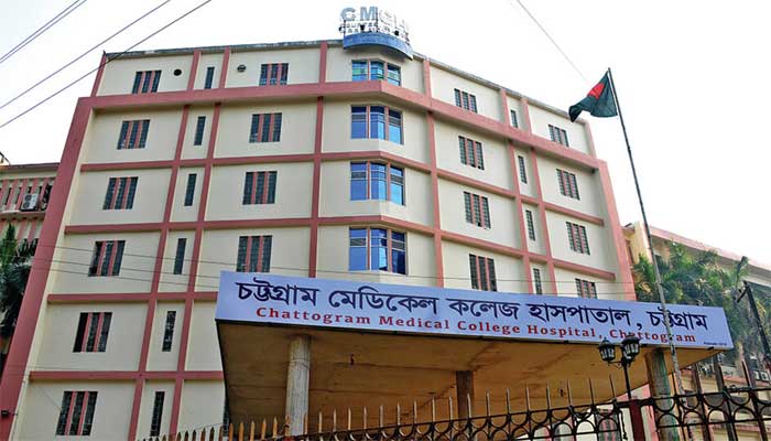 ভোগান্তি আর হয়রানির শেষ নেই চমেক হাসপাতালে