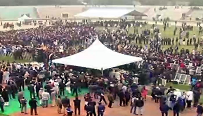 স্যার ফজলে হাসান আবেদের জানাজা সম্পন্ন