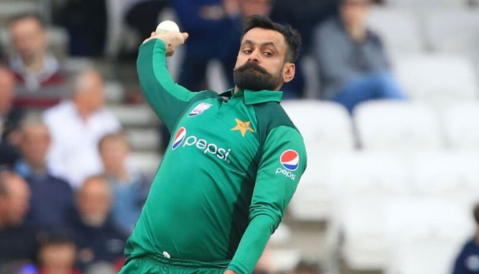 ইংল্যান্ডে হাফিজের বোলিং নিষিদ্ধ