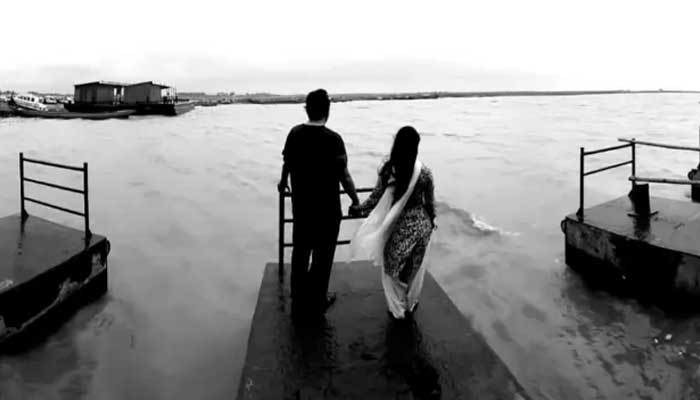 ‘খোদার কসম জান, আমি ভালোবেসেছি তোমায়’