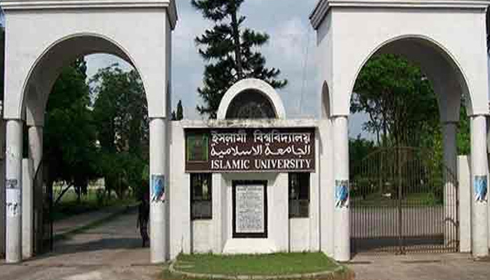 ইবিতে ভর্তি জালিয়াতি চক্রের সদস্য আটক