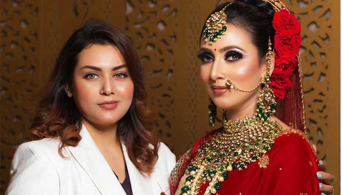 'সিগনেচার’ এ যুক্ত হলেন মিম