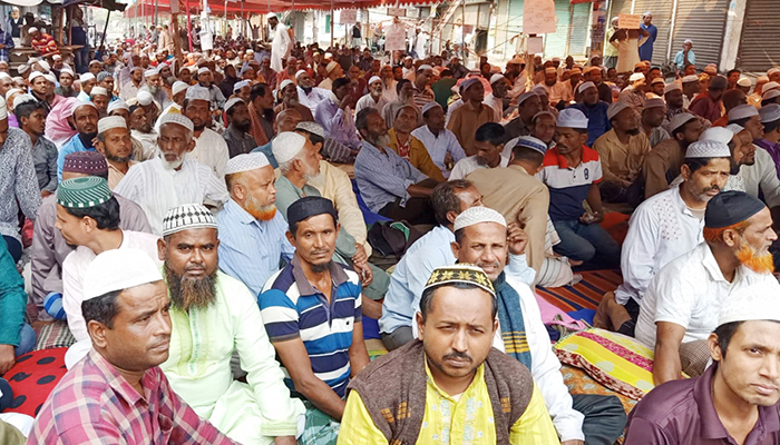 সরকার পাটকল বন্ধের চক্রান্তে লিপ্ত