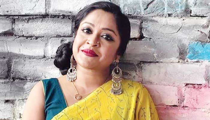 পরিচালনা নিয়ে এখন আর ভাবছি না: চুমকী