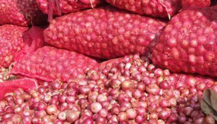 মিয়ানমার থেকে আসা ৭শ' মেট্রিক টন পেয়াঁজ খালাস