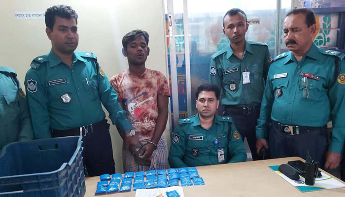 কর্ণফুলীতে ইয়াবাসহ দুই রোহিঙ্গা  গ্রেপ্তার