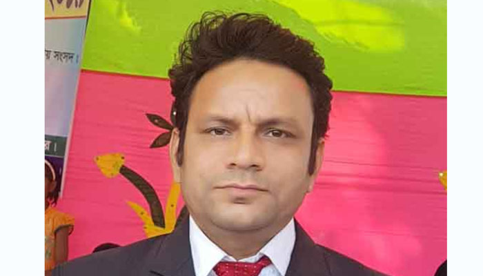ফরিদপুরের শ্রেষ্ঠ সহকারী শিক্ষা অফিসার হলেন কৃষ্ণ চন্দ্র চক্রবর্তী