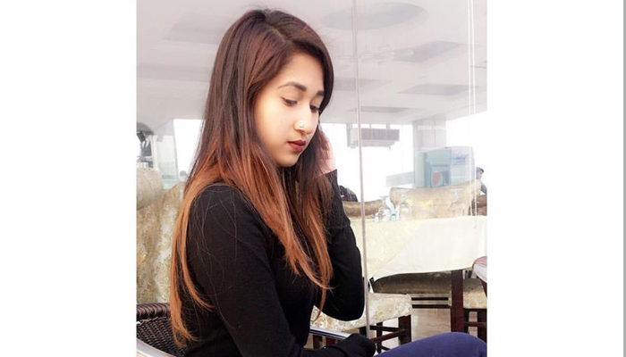 কক্সবাজারে বেড়াতে গিয়ে তরুণীর রহস্যজনক মৃত্যু