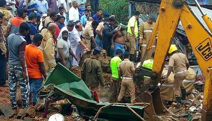 তামিলনাড়ুতে দেয়াল ধসে নিহত ১৭