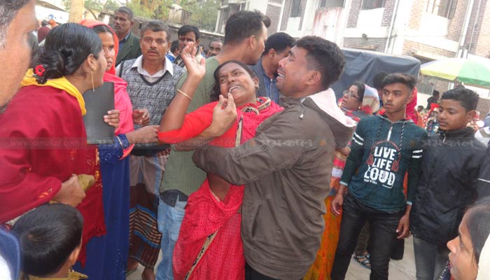 দৌড় শেষে মৃত্যুর কোলে ঢলে পড়ল শিশু শিক্ষার্থী দৌড় শেষে মৃত্যুর কোলে ঢলে পড়ল শিশু শিক্ষার্থী