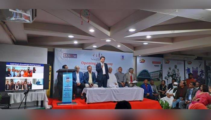 ঢাবিতে ‘ট্রান্সফরমেশন টু প্রোফেশনাল’ শীর্ষক কর্মশালার উদ্বোধন