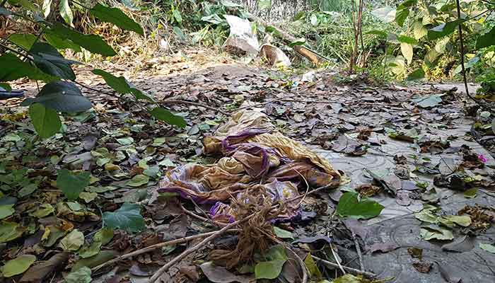 চেয়ে কারও সহযোগিতা পাননি ঢাবি ছাত্রী