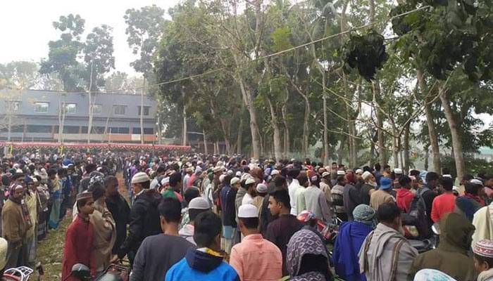 গোপালগঞ্জে ট্রেনের ধাক্কায় নিহত ৪ শিক্ষার্থীর দাফন সম্পন্ন