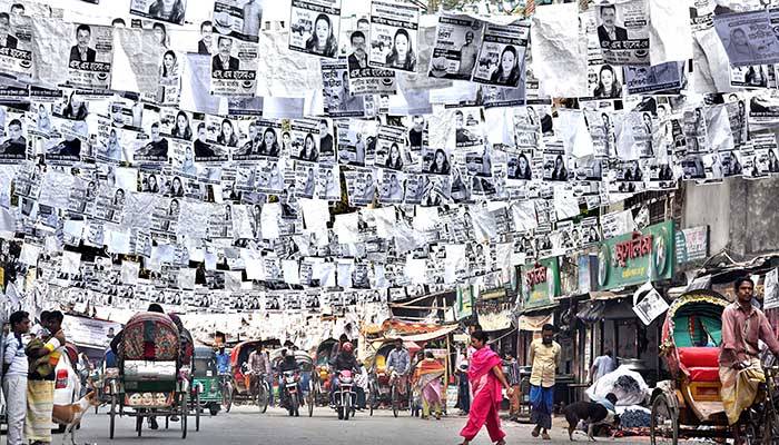 প্রার্থীরা ব্যস্ত শেষ মুহূর্তের প্রচারে