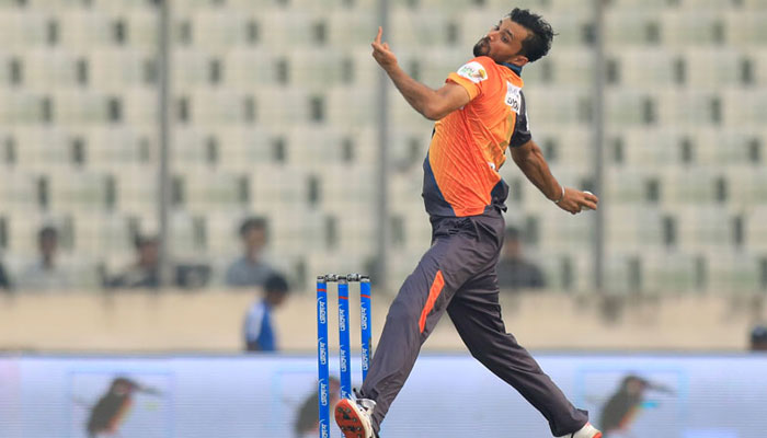 মাশরাফিকে নিয়ে চাপে বিসিবি