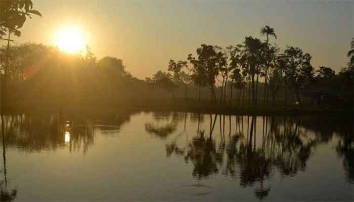 মাঘের শুরুতে হারিয়ে গেল শীতের অনুভূতি