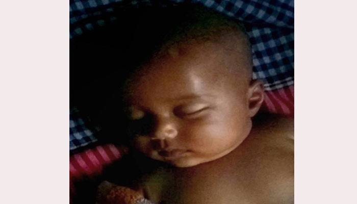 তিন মাসের শিশুটি পুকুরে গেল কিভাবে!