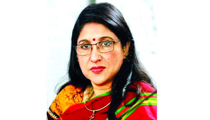 লড়াইয়ে মেয়েটির পাশে থাকুন