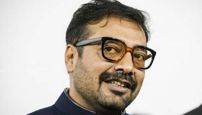 মোদির বাবার জন্মসনদ দেখতে চাইলেন অনুরাগ