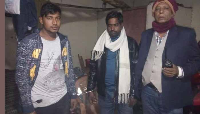 চাঁপাইনবাবগঞ্জে মাদকসহ গ্রেপ্তার ৪