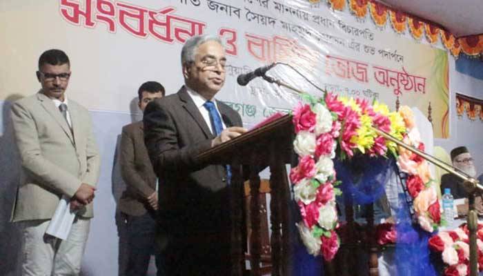 আইনজীবী ও বিচারকের সমন্বয়ে ন্যায়বিচার প্রতিষ্ঠিত হয়