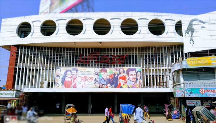 সিনেমা সঙ্কটে  নতুন বছরেও বন্ধ হবে অনেক হল