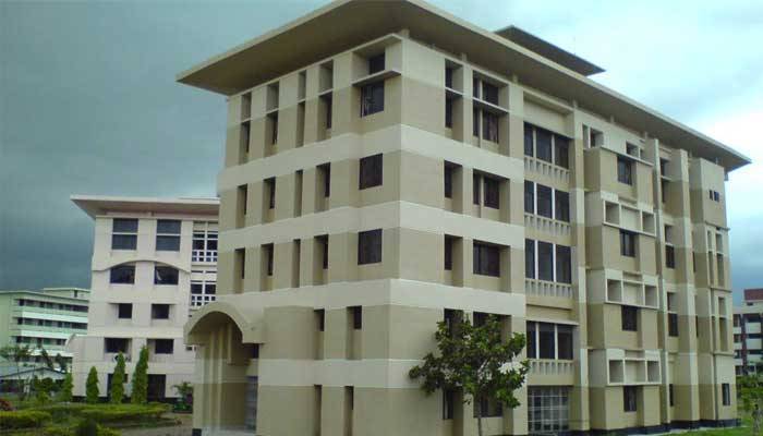 আইআইইউসি অনির্দিষ্টকালের জন্য বন্ধ ঘোষণা
