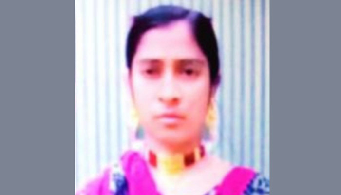 ধামরাইয়ে নারী শ্রমিককে বাসে ‘ধর্ষণের পর’ হত্যা, চালক গ্রেপ্তার