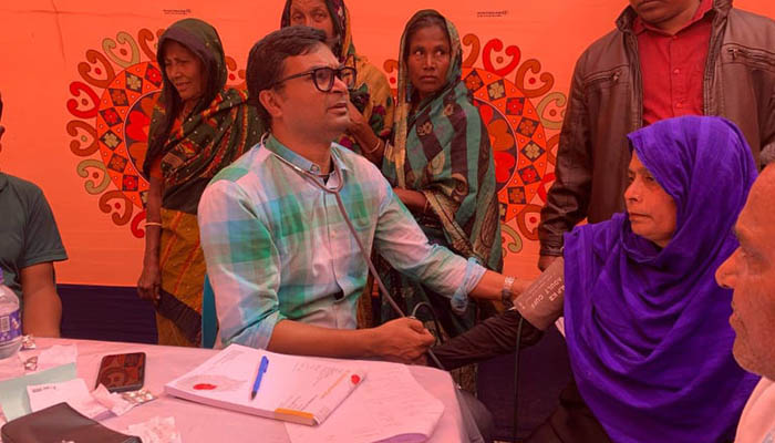 বিনামূল্যে স্বাস্থ্যসেবা পেলেন শরীয়তপুরের সাড়ে ৩ হাজার মানুষ
