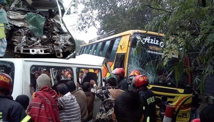 মাইক্রোর সঙ্গে বাসের সংঘর্ষে প্রাণ গেল ভাই-বোনের