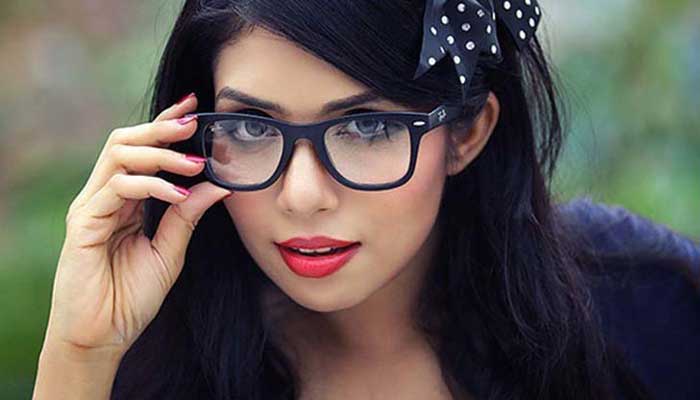 সমকাল লাইভে অতিথি নওশাবা