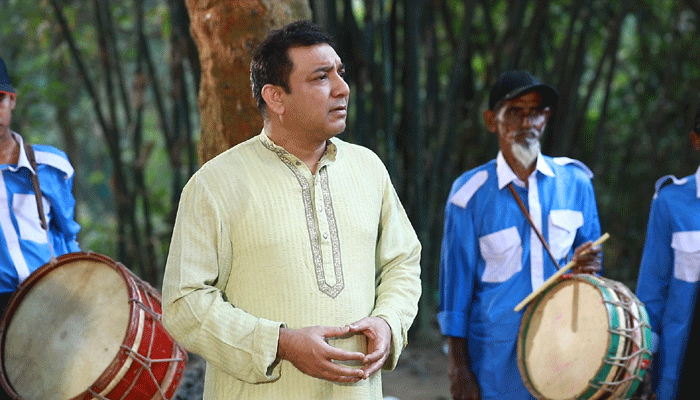 মানিক চাঁদ চরিত্রে তৌকির