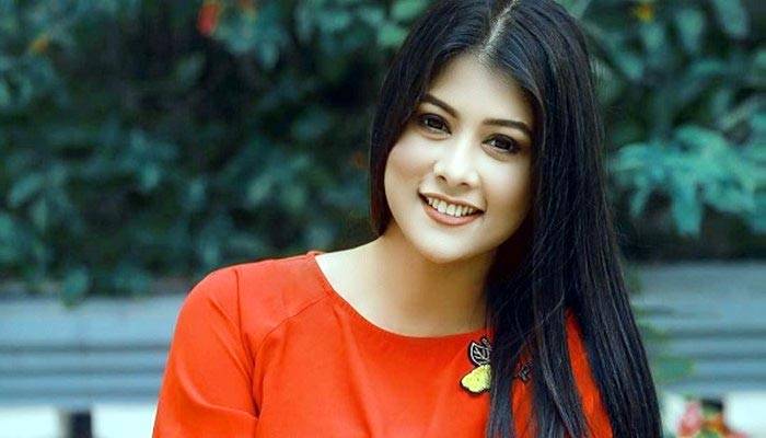 সস্তা জনপ্রিয়তায় গা ভাসাতে চাই না: টয়া