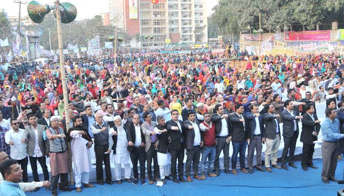 মাদক-সন্ত্রাসের বিরুদ্ধে শপথ করালেন মেয়র নাছির