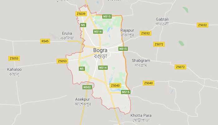 ট্রাকচাপায় মোটরসাইকেলের ৩ আরোহী নিহত